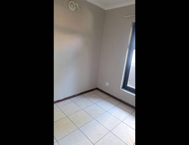 2 BEDROOM PROPERTY TO RENT IN FERNDALE